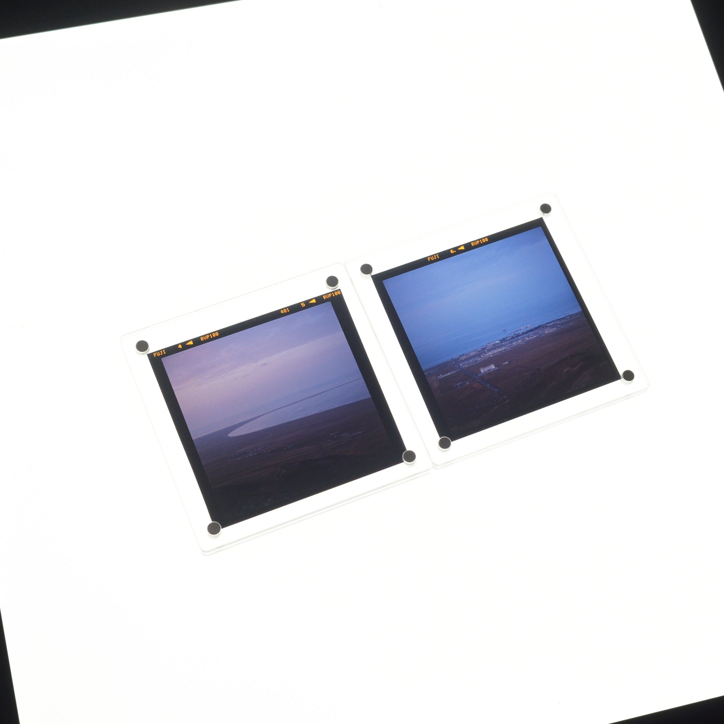 BACKLIT PHOTO FRAME FOR SLIDE FILM DISPLAY