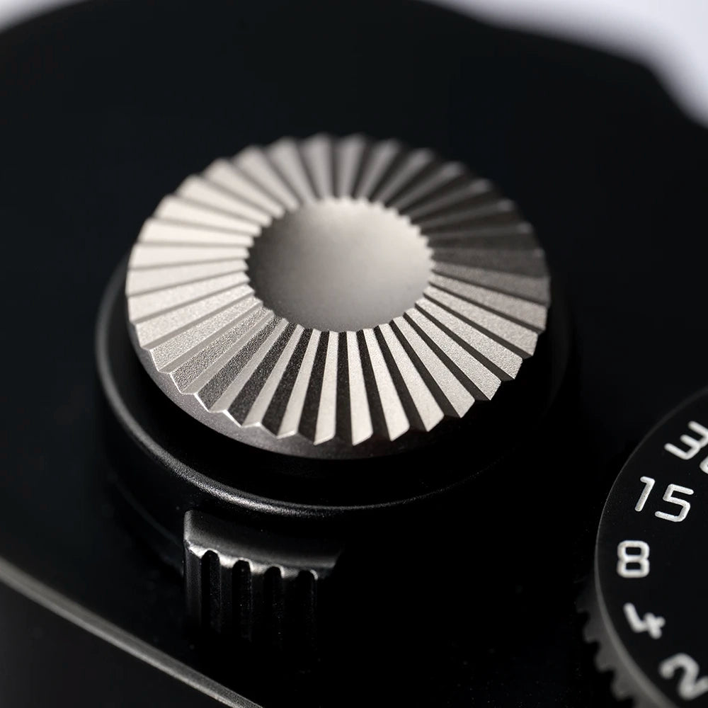 Tahusa Air Clicker – Soft Release Button (Titanium)