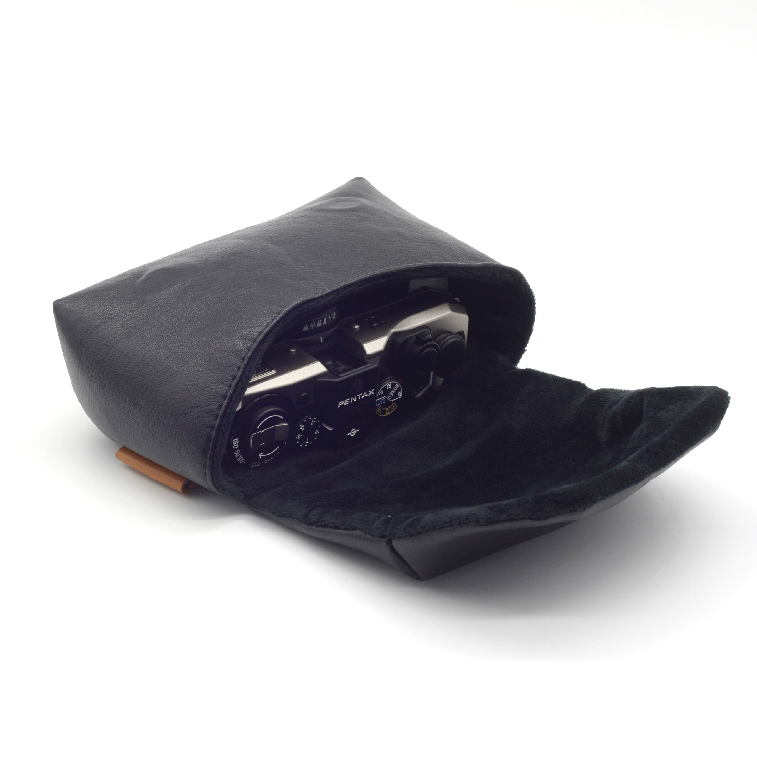 PU LEATHER POUCH FOR PENTAX 17 – Reflx Lab