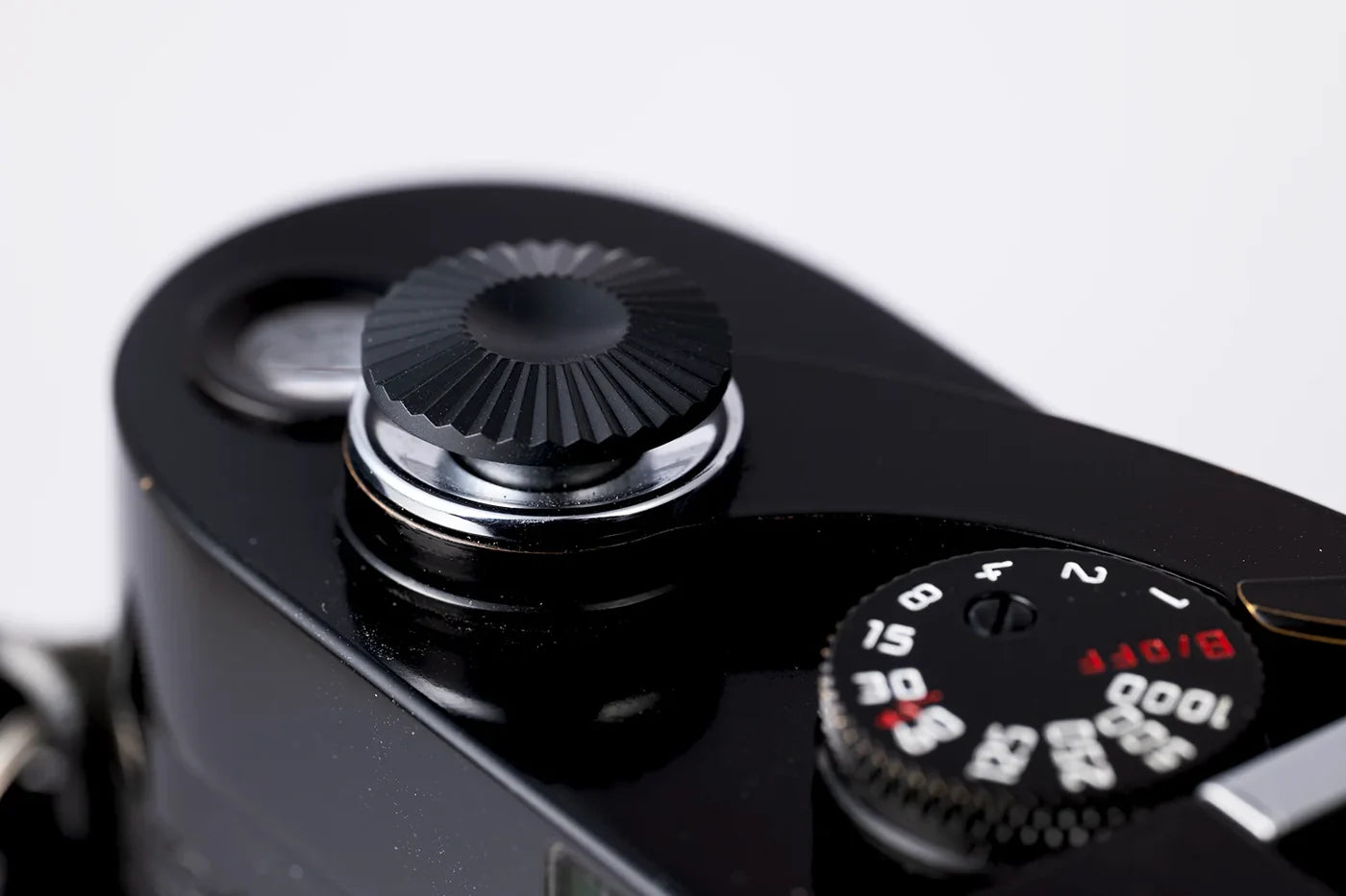 TAHUSA AIR CLICKER – SOFT RELEASW BUTTON (TITANIUM BLACK MATTE)